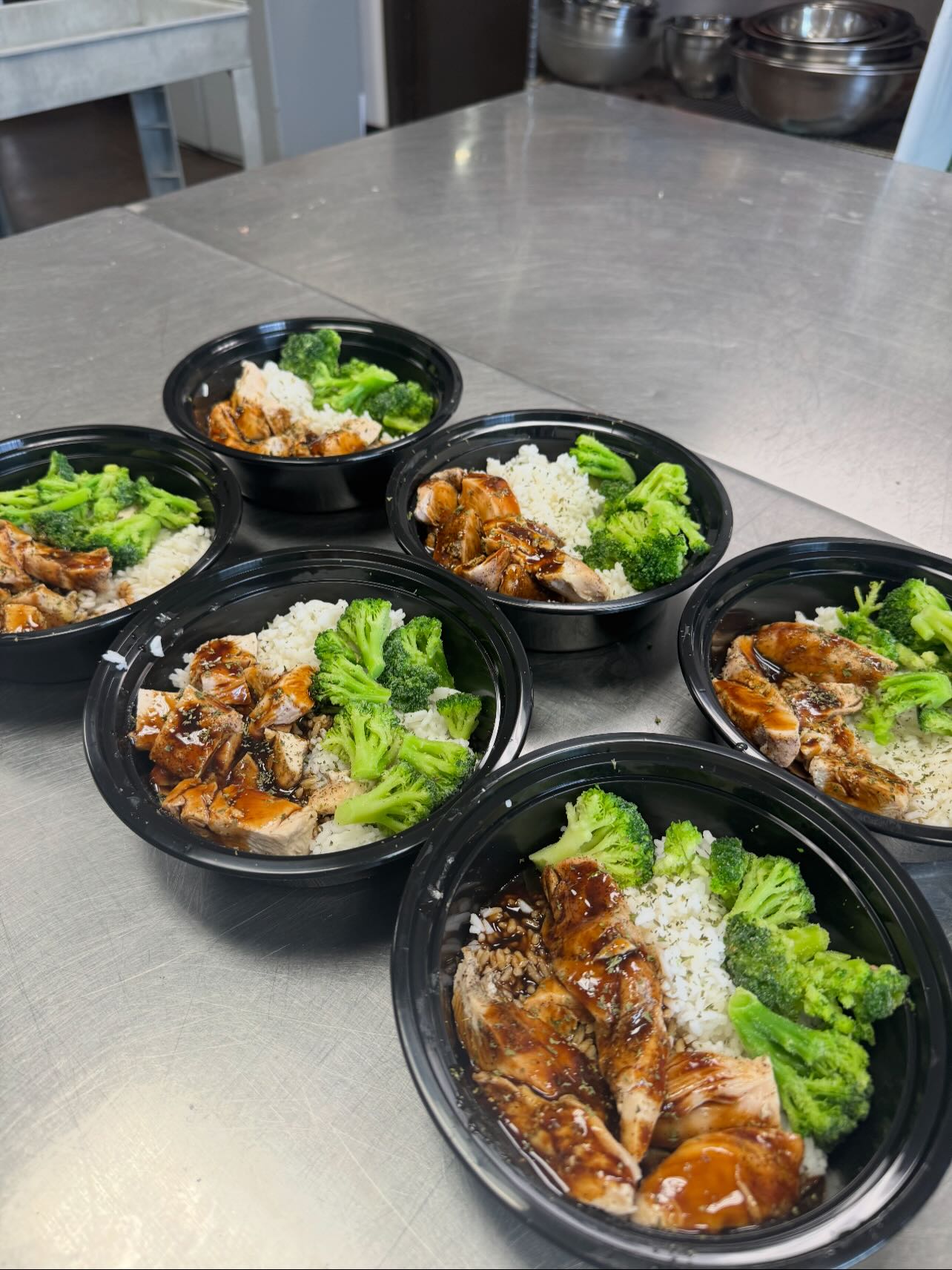 Teriyaki chicken with rice and broccoli meal prep